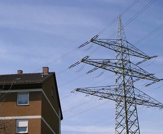 Live Overhead Lines- What You Should Know