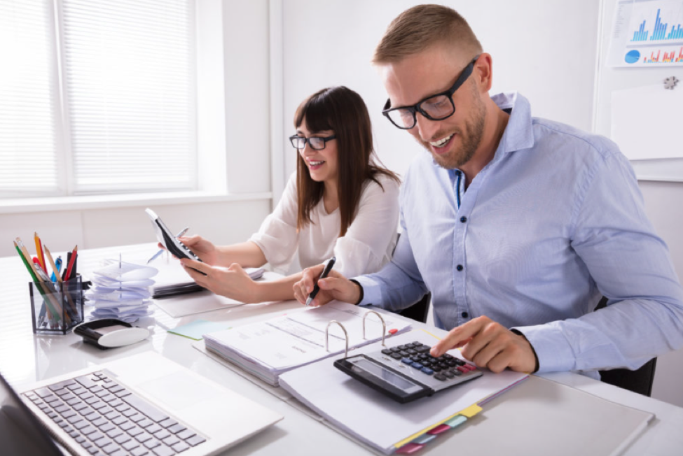 What to Know Before Hiring an Income Tax Accountant